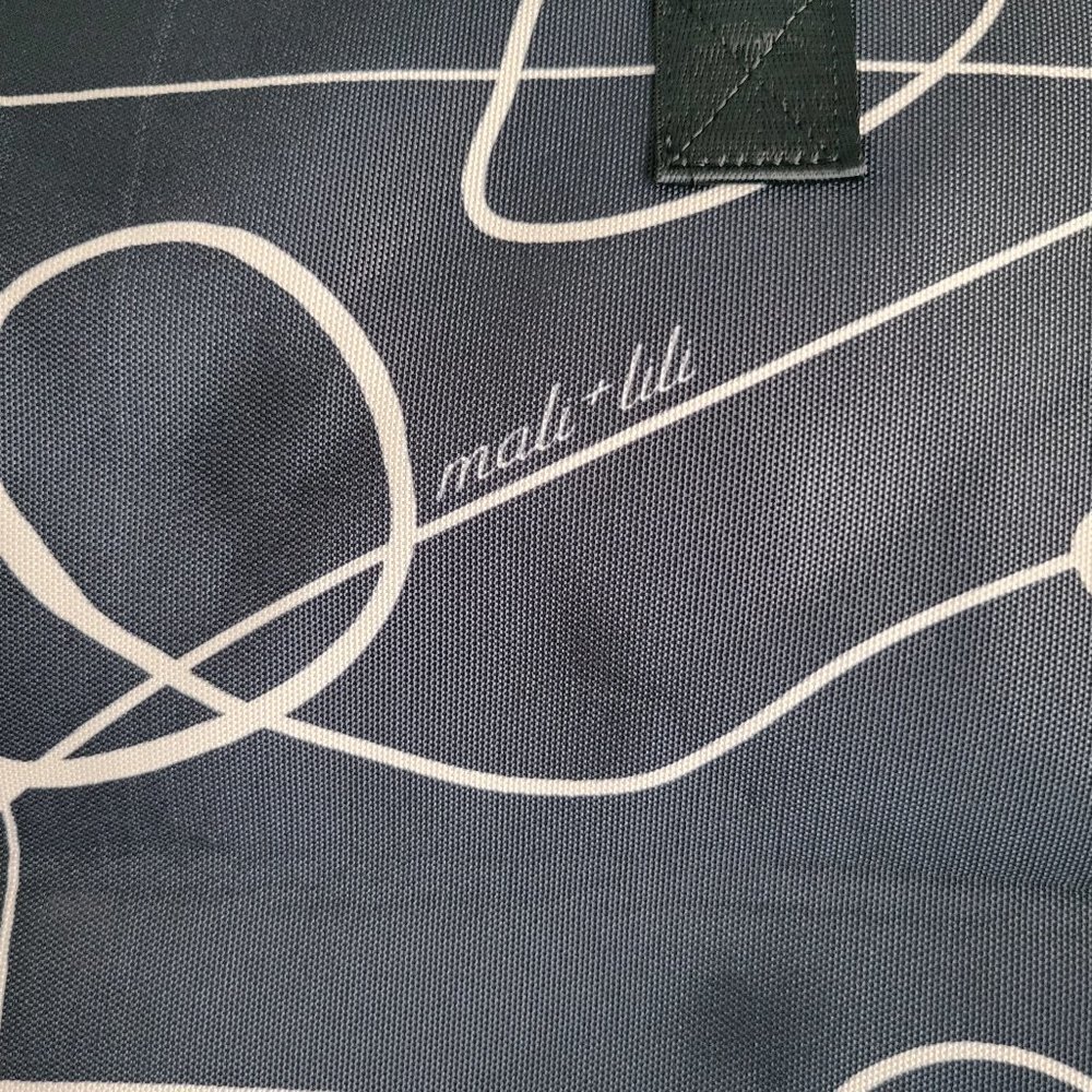 Mali & Lili Weekender Bag - Black Abstract - Picture 5 of 15